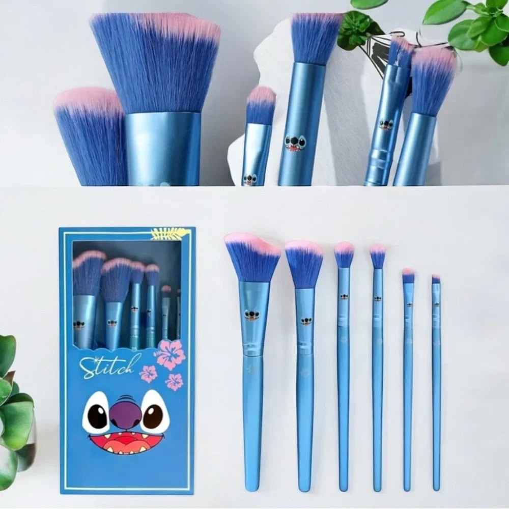 Stitch Makeup Brush 6 Piece Set in Blue with Pink tip